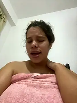 Snapshot of AngelaBlondee chatting on January 14, 2026, 11:53 pm AngelaBlondee online show from January 14, 2026, 11:53 pm