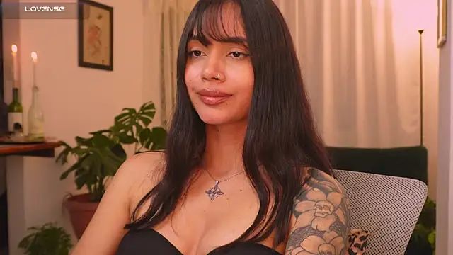 SeleneVaughan online show from April 19, 2026, 12:11 am