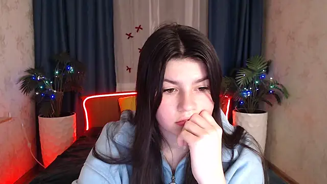 Snapshot of KisaModel chatting on December 20, 2025, 1:12 am KisaModel online show from December 20, 2025, 1:12 am