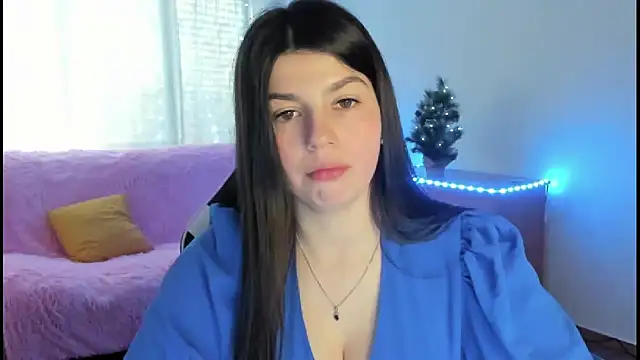 Snapshot of KisaModel chatting on December 21, 2025, 8:10 am KisaModel online show from December 21, 2025, 8:10 am