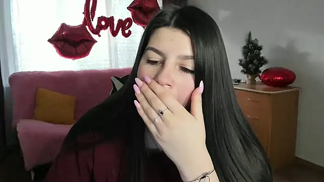 KisaModel online show from April 11, 2026, 1:10 am