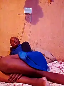 Snapshot of SEXY-NAIMA chatting on January 5, 2026, 8:23 pm SEXY-NAIMA online show from January 5, 2026, 8:23 pm