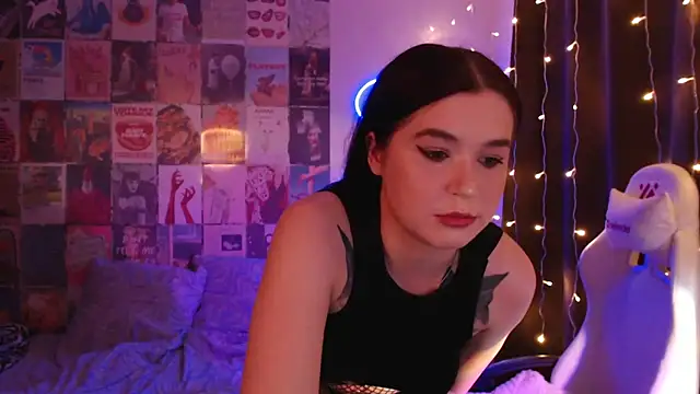 Snapshot of obsidian_sirenn chatting on April 25, 2026, 12:13 am obsidian sirenn online show from April 25, 2026, 12:13 am