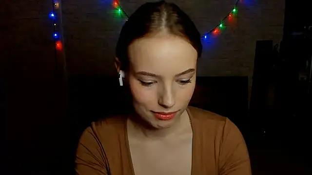 deep eyes online show from February 1, 2026, 3:43 pm