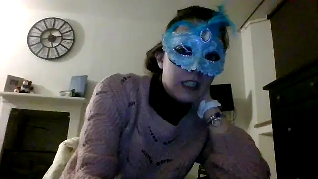 Snapshot of aries1976 chatting on February 19, 2026, 7:32 pm aries1976 online show from February 19, 2026, 7:32 pm