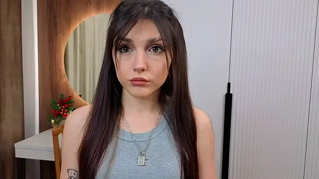 NatishaAlpern online show from December 16, 2025, 2:27 am