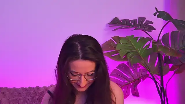 TheaMalekoo online show from March 19, 2026, 8:07 am