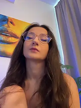 Snapshot of TheaMalekoo chatting on July 25, 2026, 7:06 am TheaMalekoo online show from July 25, 2026, 7:06 am