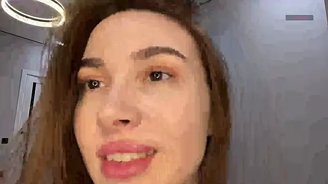 SepiahLune online show from February 8, 2026, 12:41 pm