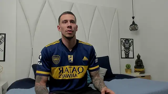 J king   online show from January 15, 2026, 9:51 pm