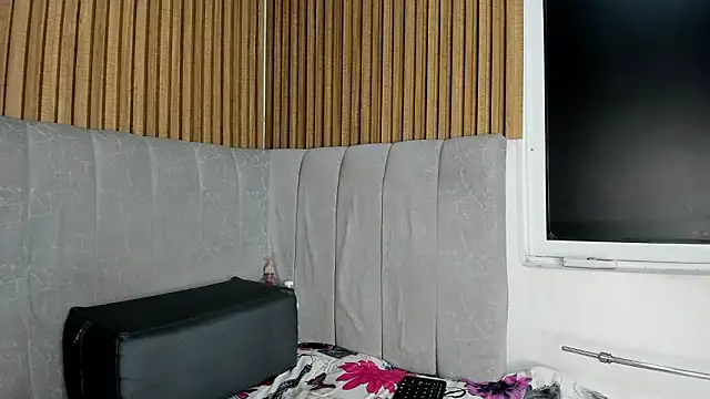 Snapshot of TiifanyGrey chatting on January 18, 2026, 2:26 am TiifanyGrey online show from January 18, 2026, 2:26 am