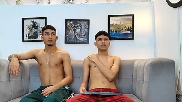 HORNY PRETTY online show from April 26, 2026, 7:33 pm