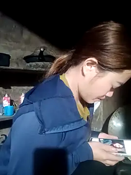 little-effy online show from March 13, 2026, 12:17 am