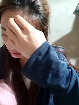 little-effy online show from April 18, 2026, 7:07 pm