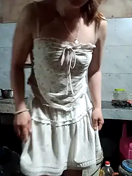 little-effy online show from July 12, 2026, 9:39 pm
