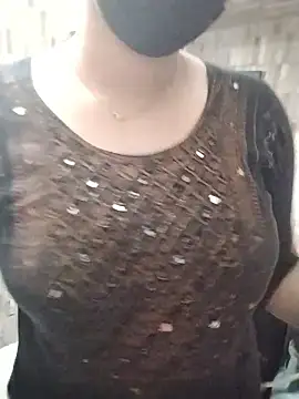 Snapshot of nosrat014 chatting on January 14, 2026, 10:43 am nosrat014 online show from January 14, 2026, 10:43 am