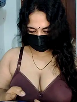 nosrat014 online show from April 1, 2026, 11:35 pm