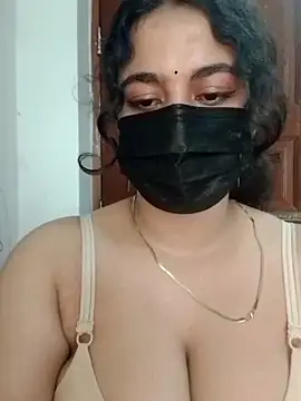 nosrat014 online show from April 11, 2026, 5:12 am