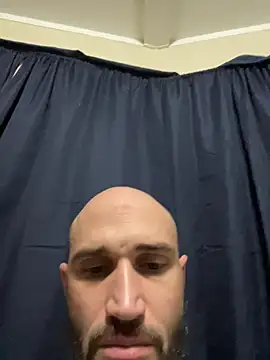 kingNQueen1211 online show from April 1, 2026, 1:06 am