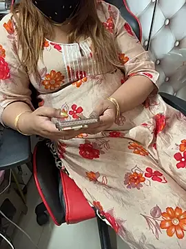 butterflyslay online show from April 10, 2026, 8:41 am