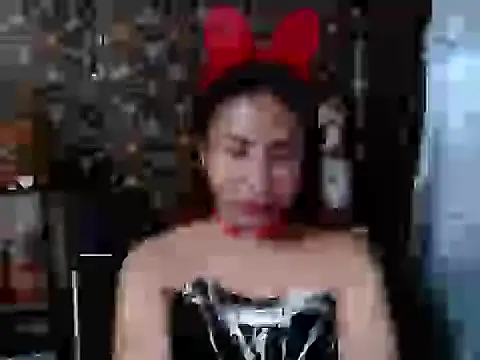 Snapshot of SadisticQueenTS chatting on December 17, 2025, 7:14 am SadisticQueenTS online show from December 17, 2025, 7:14 am