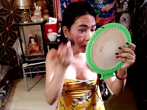 SadisticQueenTS online show from March 8, 2026, 4:05 am