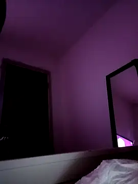 Snapshot of Olivassl22 chatting on February 19, 2026, 9:55 pm Olivassl22 online show from February 19, 2026, 9:55 pm