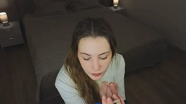 LouieRemeder online show from December 14, 2025, 4:18 am