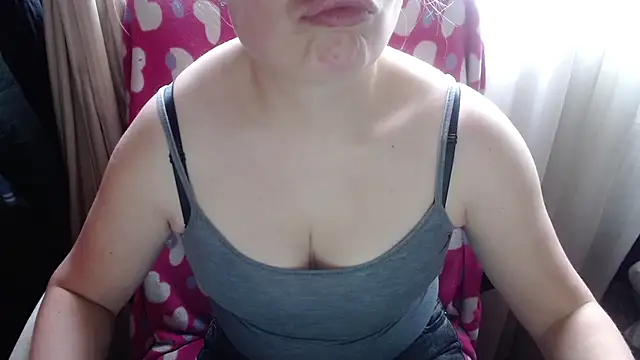 666maskgirl online show from March 19, 2026, 5:28 pm