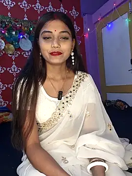Snapshot of Sweet-priyaa chatting on May 2, 2026, 9:14 am Sweet-priyaa online show from May 2, 2026, 9:14 am