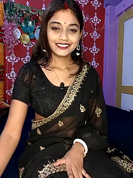 Snapshot of Sweet-priyaa chatting on May 10, 2026, 1:22 am Sweet-priyaa online show from May 10, 2026, 1:22 am