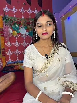 Snapshot of Sweet-priyaa chatting on May 22, 2026, 8:53 am Sweet-priyaa online show from May 22, 2026, 8:53 am