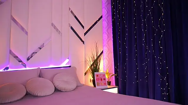 MollyyMayy online show from February 28, 2026, 3:13 pm