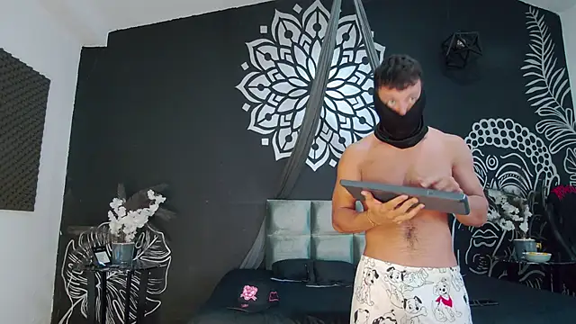 Snapshot of MagnusKnight_ chatting on January 14, 2026, 1:17 pm MagnusKnight online show from January 14, 2026, 1:17 pm