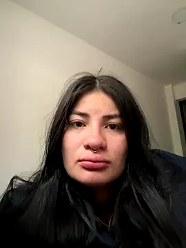 Snapshot of Lunaclarx chatting on December 16, 2025, 12:10 pm Lunaclarx online show from December 16, 2025, 12:10 pm