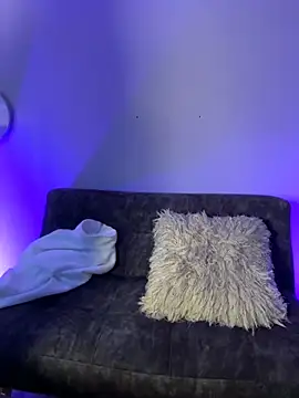 Snapshot of Lunaclarx chatting on December 18, 2025, 12:11 pm Lunaclarx online show from December 18, 2025, 12:11 pm