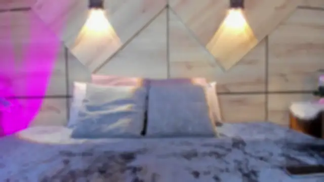 sussan fox  online show from February 27, 2026, 8:09 pm