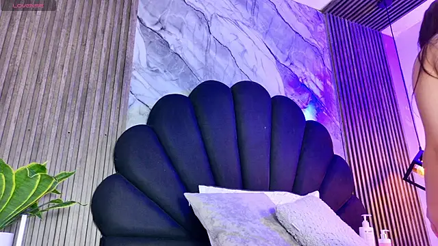 vicky lopez online show from January 10, 2026, 2:46 am