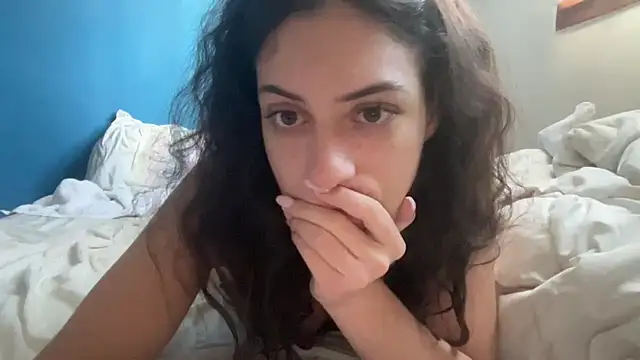 Snapshot of CoquineCharmeuse chatting on January 10, 2026, 1:24 pm CoquineCharmeuse online show from January 10, 2026, 1:24 pm