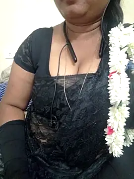 Snapshot of Palkova12 chatting on February 18, 2026, 6:04 pm Palkova12 online show from February 18, 2026, 6:04 pm