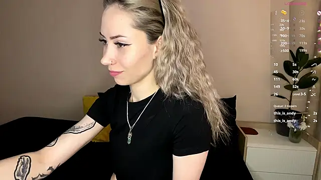 sun under skyy online show from February 20, 2026, 2:08 am