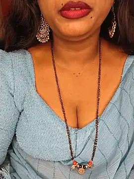 Snapshot of Rachu_love chatting on August 2, 2026, 5:28 am Rachu love online show from August 2, 2026, 5:28 am