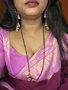 Snapshot of Rachu_love chatting on August 6, 2026, 6:54 pm Rachu love online show from August 6, 2026, 6:54 pm