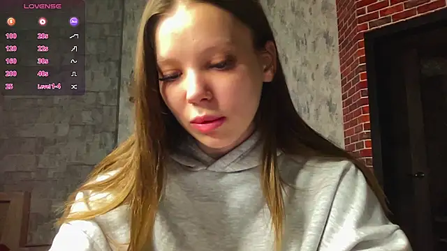 Snapshot of Cara_Sweet1 chatting on May 3, 2026, 5:41 pm Cara Sweet1 online show from May 3, 2026, 5:41 pm