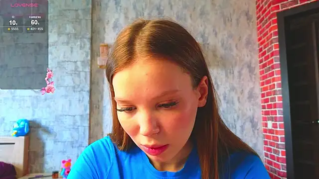 Snapshot of Cara_Sweet1 chatting on May 17, 2026, 2:02 pm Cara Sweet1 online show from May 17, 2026, 2:02 pm