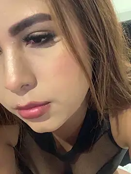 Lunara Vall online show from February 11, 2026, 3:44 am