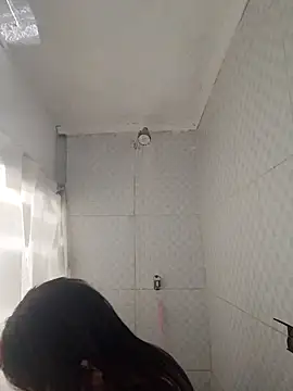 cari75 online show from February 18, 2026, 3:46 am