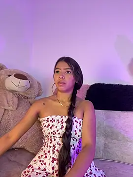 Ana herrera online show from December 19, 2025, 11:28 am