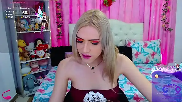 Snapshot of golden_girl01 chatting on February 7, 2025, 6:24 pm golden girl01 online show from February 7, 2025, 6:24 pm