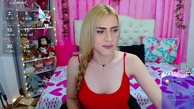 Snapshot of golden_girl01 chatting on February 20, 2025, 6:02 pm golden girl01 online show from February 20, 2025, 6:02 pm